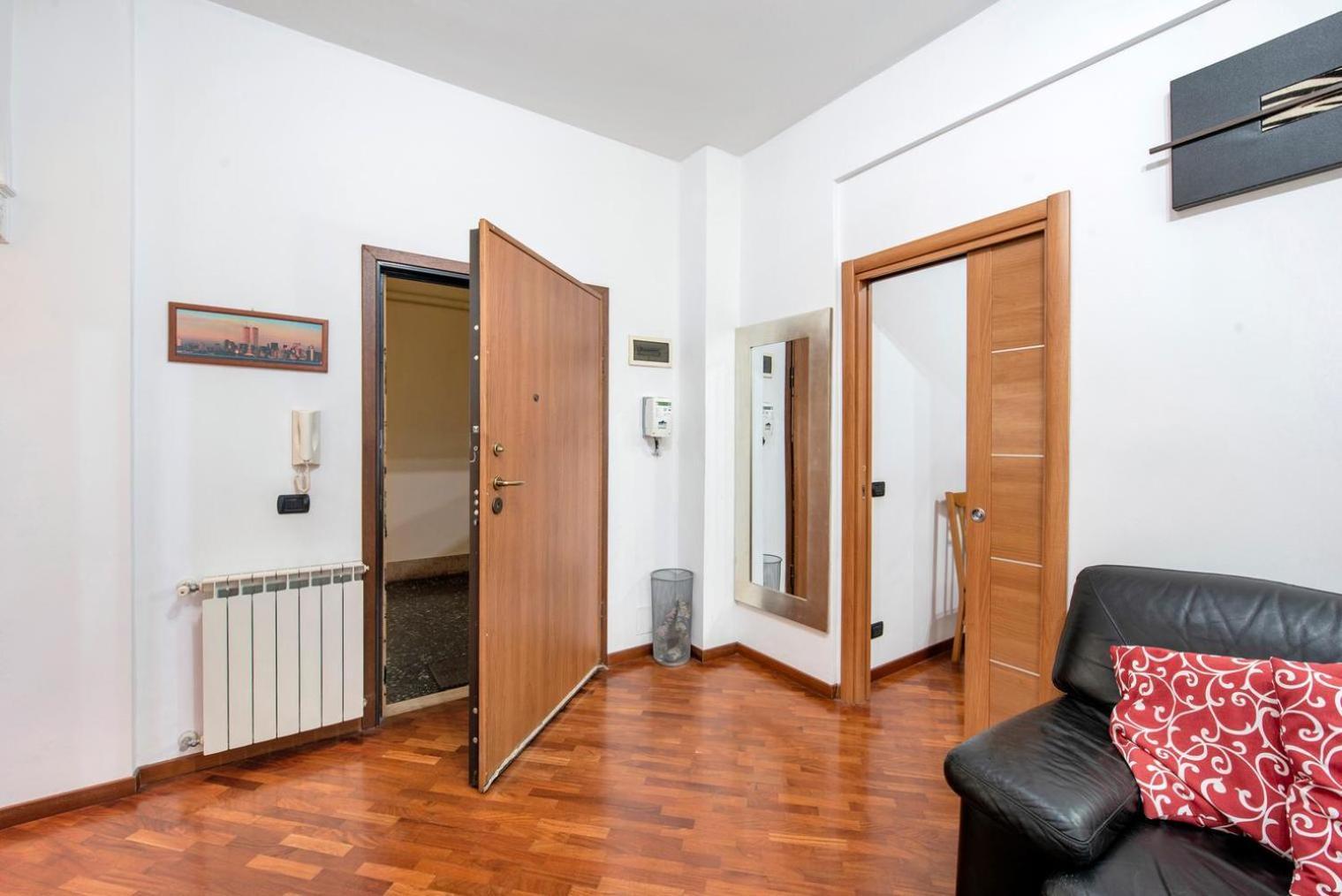 Leo! Intero Ad Uso Esclusivo! Genova